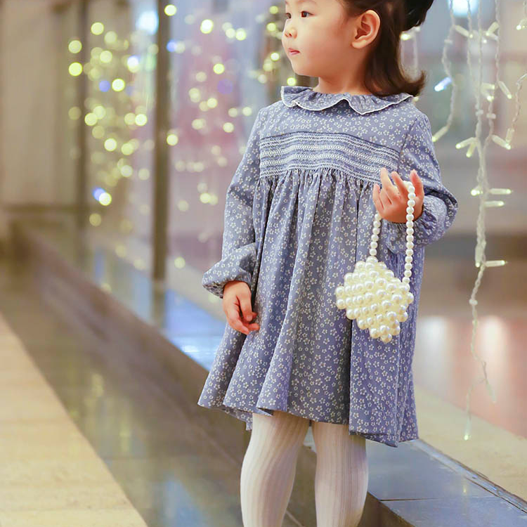 Girls' clothing smog blue pear flower falling rain smocked lotus leaf lace collar high breast line doll dress