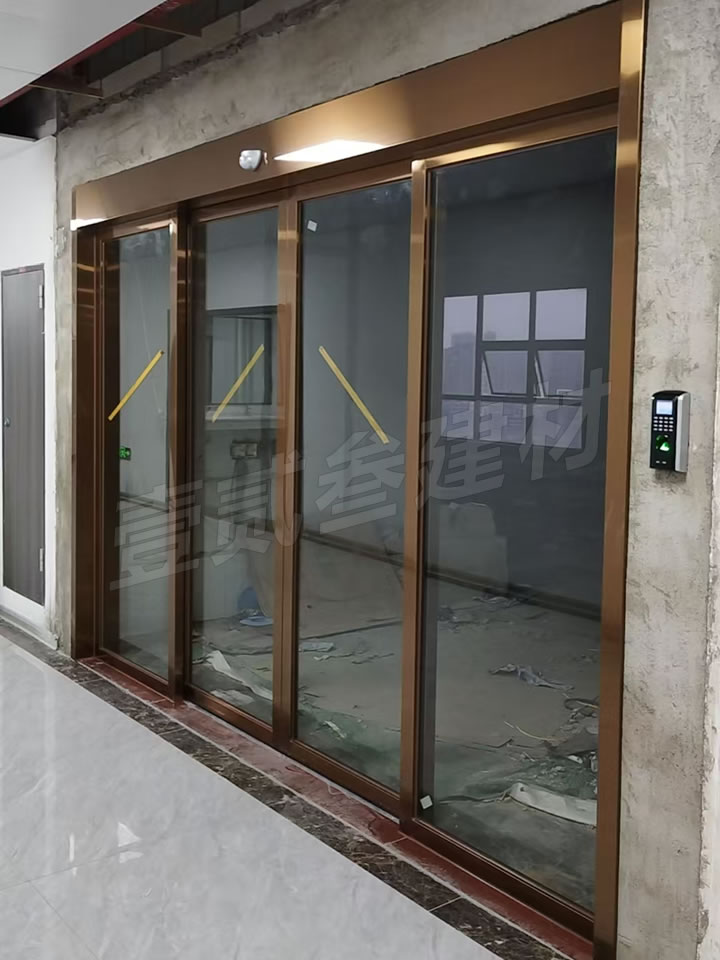 南宁鑫隆国际玻璃自动门
