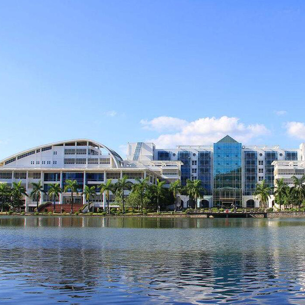 暨南大学