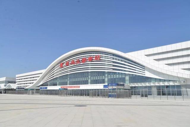 乌兰察布市高铁站