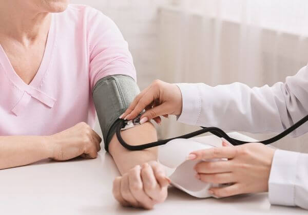 15317-featured_image-low-blood-pressure-causes-symptoms-and-natural-treatment.jpg