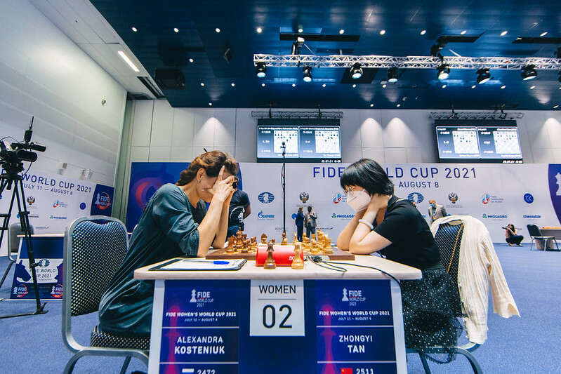 7/30 2021国际象棋世界杯赛 女子组半决赛首局均弈和 2 draw...