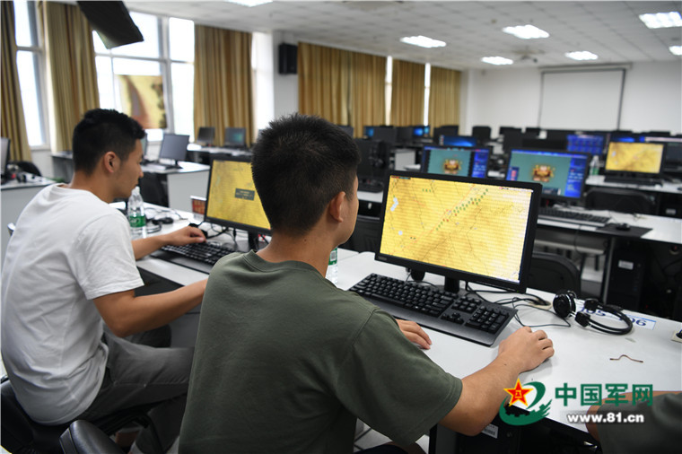 2019年起，公司开始服务于某战术级人机对抗挑战赛、群众性练兵比武竞赛，针对训练需求，提供计算机兵棋系统和计算机兵棋棋盘、棋子定制服务。累计制作计算机兵棋地图百余幅，棋子数百种，系统形成轻量化、易组织、易维护等特点，可有效满足基于兵棋系统的训练要求。
2021年，公司在回合制兵棋系统的基础上，自主研发出实时制兵棋推演引擎，通过支撑战术级人机对抗挑战赛，系统逐步发展成为一款通用战术级兵棋推演平台，可满足各类战术推演的需要。