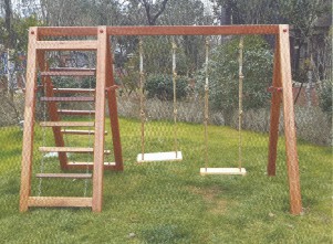 木制秋千