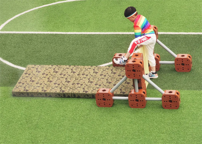 008_20240926_17273191272074140