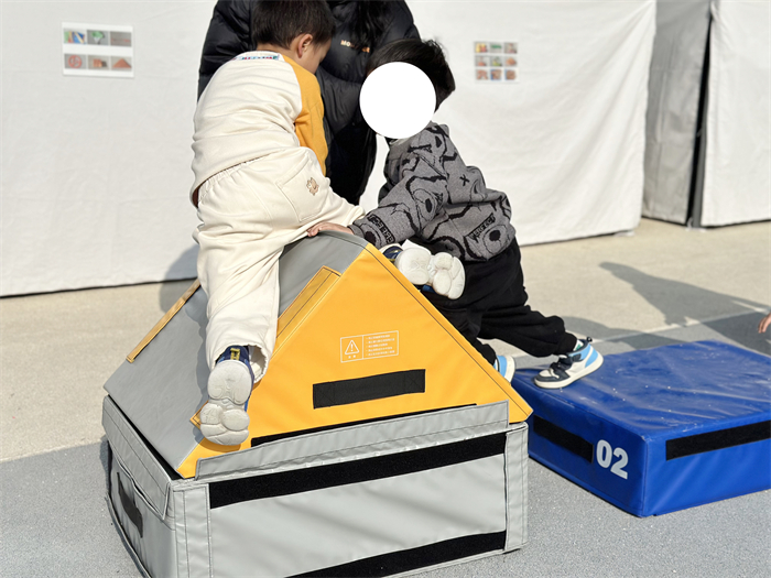 006_20241213_17340751162469060