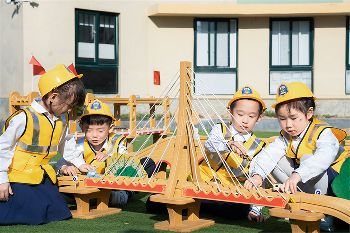 006_20241219_17345925460643210