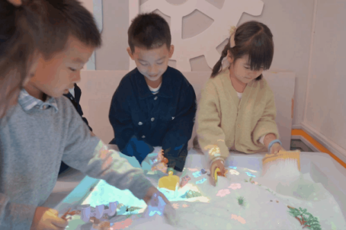 002_20250904_17569646769633600