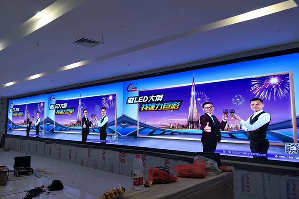 服務中心室內小間距LED顯示屏