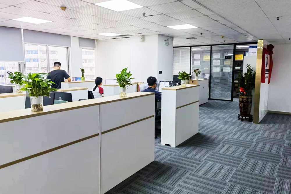 深圳市通达工程咨询有限公司成立于2020年4月24日。目前公司具有市政行业道路工程专项设计资质、房屋建筑工程监理乙级和市政公用工程监理乙级资质，工程咨询通过全国在线审批平台备案（包含市政公用工程、建筑、水利水电等专业）。企业管理体系完善，通过ISO9001质量管理、ISO14001环境管理和ISO45001职业健康安全管理等体系认证。服务对象涵盖交通运输局、发改局、城管局、工务署、街道办、设计研究院和地产开发商等单位。服务期间多次获得委托方颁发的表扬信、优秀供应商、诚信优质企业等荣誉。
