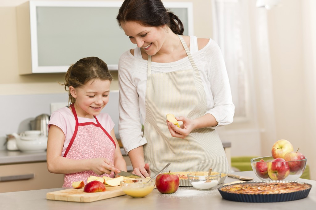 kids-in-kitchen-1024x682