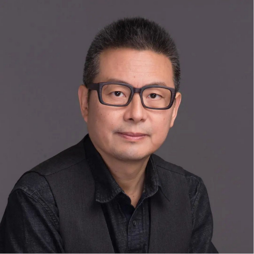 刘卫兵荣膺《中国最具影响力文化人物》 ——水墨与建筑的融汇