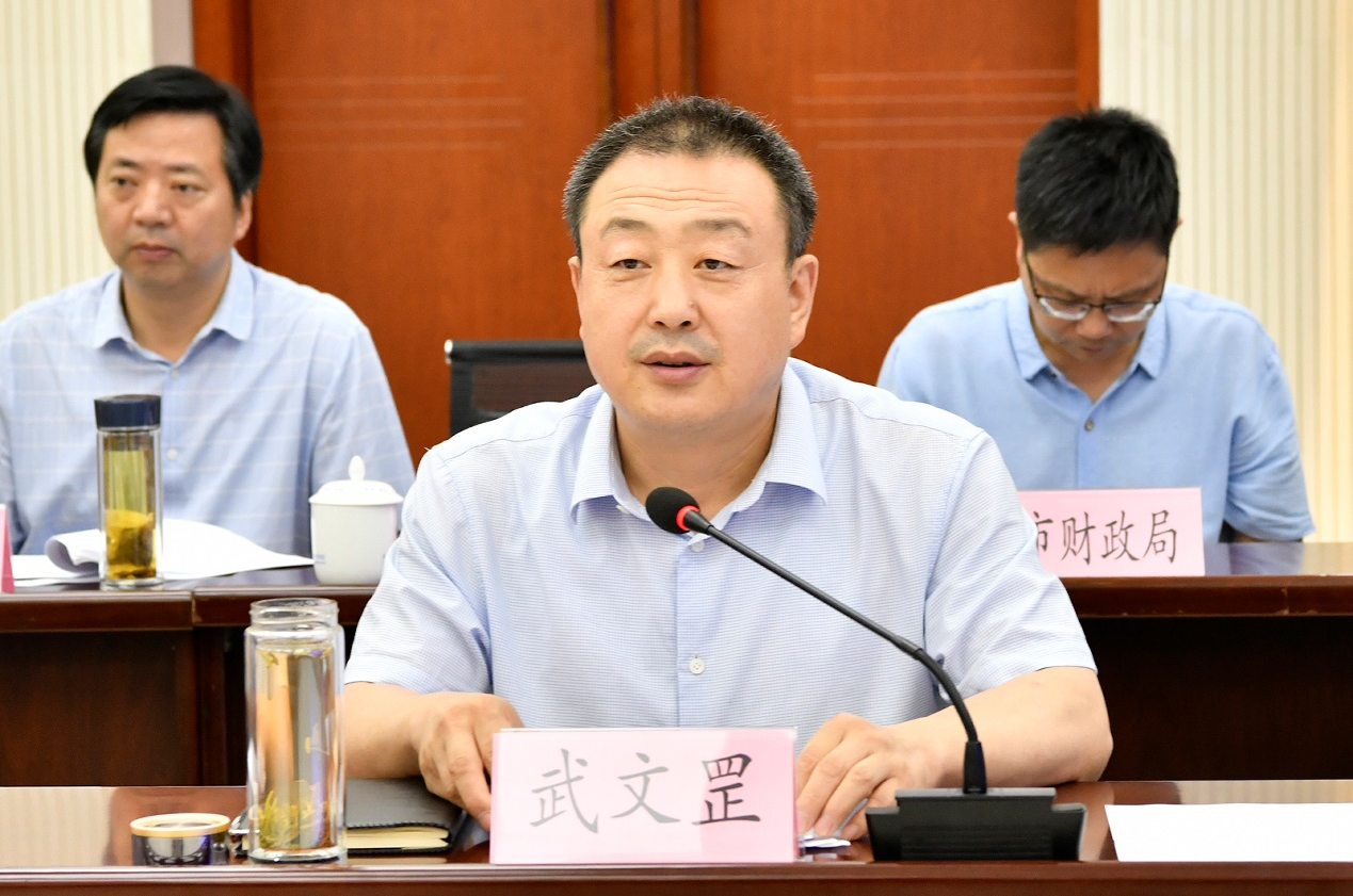 安康市市委书记武文罡在签约仪式上讲话