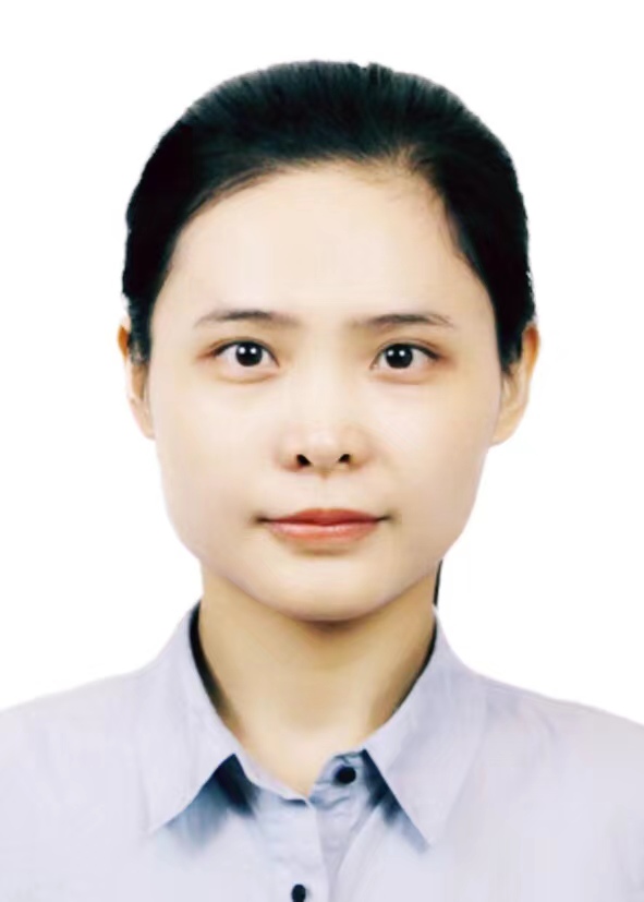 中共党员，博士研究生学历，国家一级注册消防工程师。曾在武警新疆消防总队服役，从事消防、安全领域工作多年，具有安全科学与工程专业扎实的功底和研究能力，熟练掌握中国、NFPA、FM、UL等国际国内消防法律法规和技术标准，熟悉建设工程消防设计审查、消防施工验收、施工现场安全管理和安全评估等工作。同时，对智慧消防等前沿领域也有丰富的实战经验，参与开发多项重要产品和智能系统，并参编二十余部国际、国家、地方及团体标准。