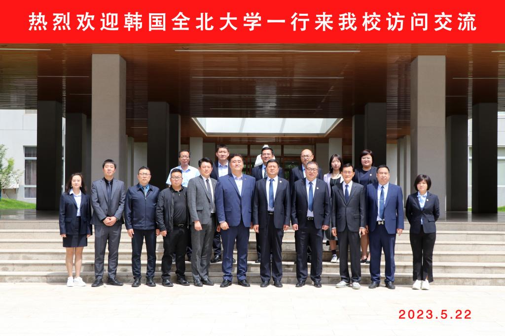 南非山洞里发现新物种...