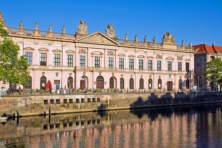 germany-berlin-top-attractions-german-historical-museum