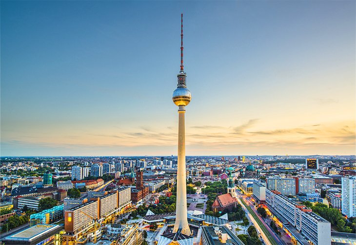 germany-berlin-top-attractions-berliner-fernsehturm-television-tower