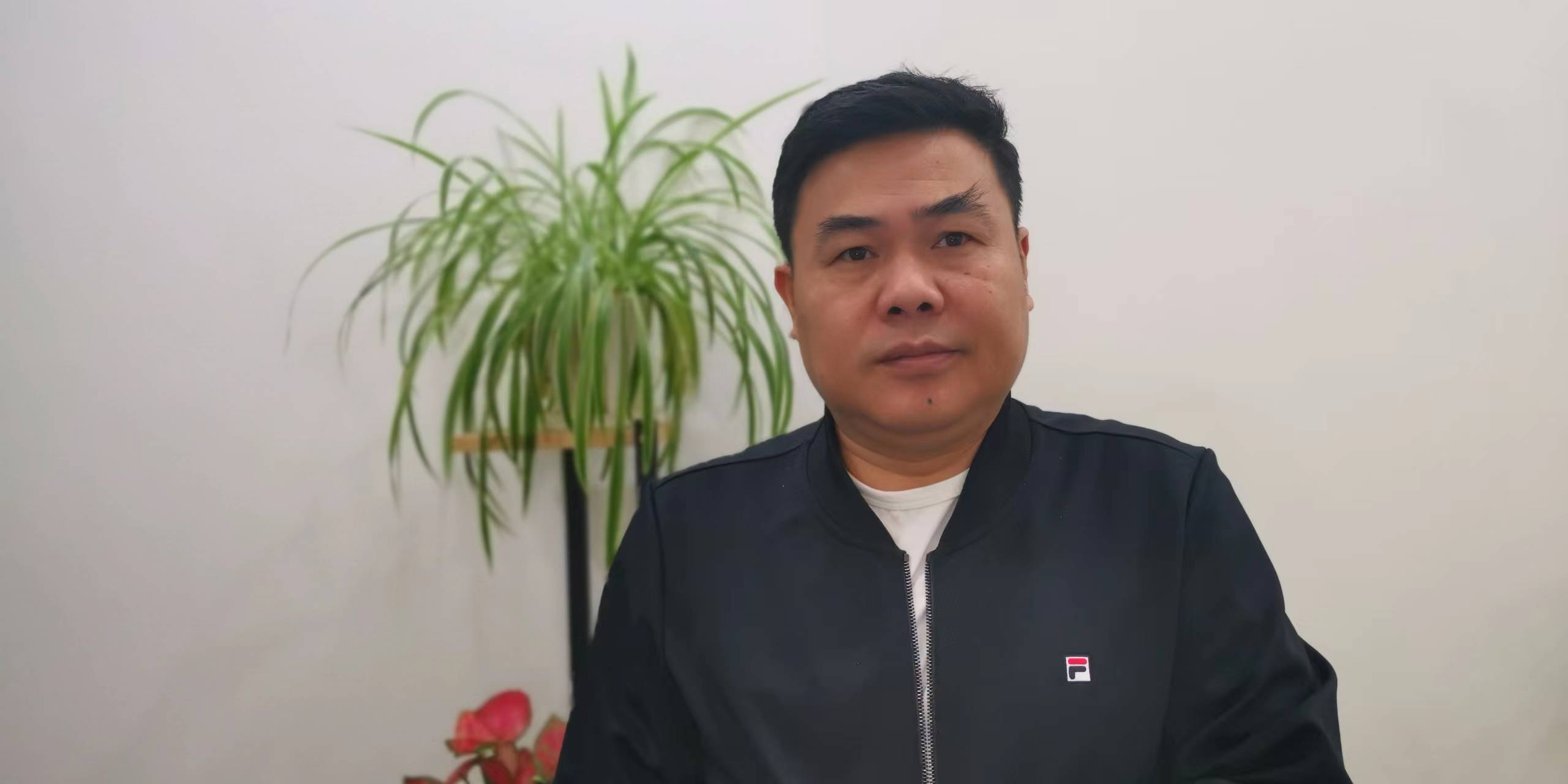 唐明（照片）