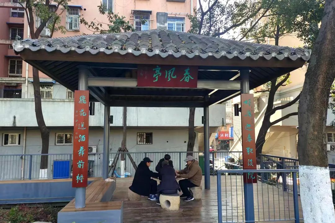 5acd99b03a91389627cb7d5f6275b210