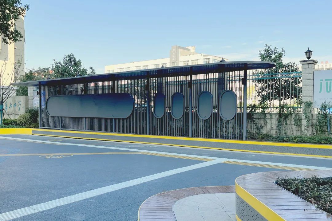 1703467082474f68b1b87e2498221