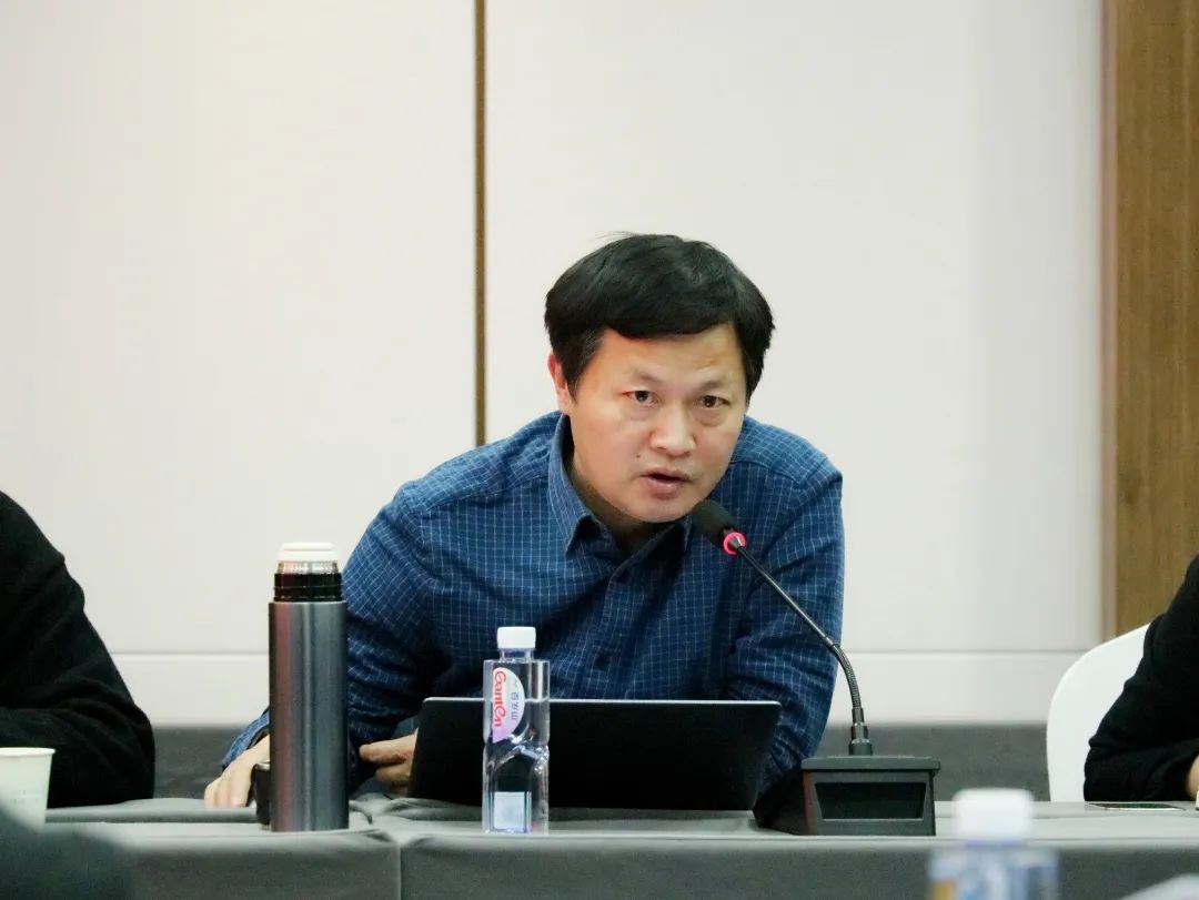 8c64072f596b70e4f6fff24c96a4425a