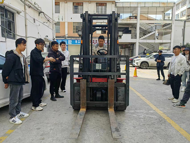 昭通电工证培训