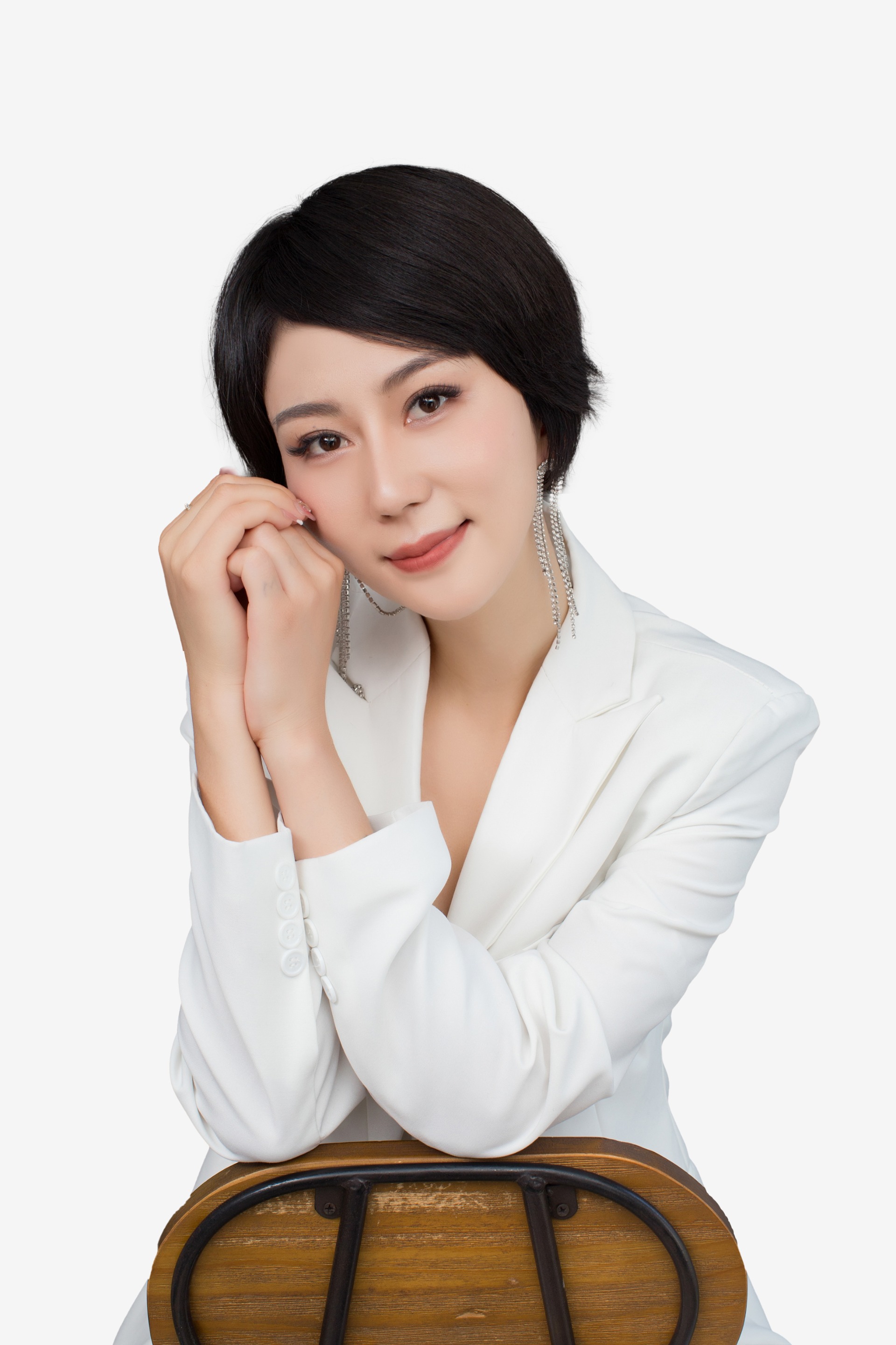 张雅涵     /法服一部