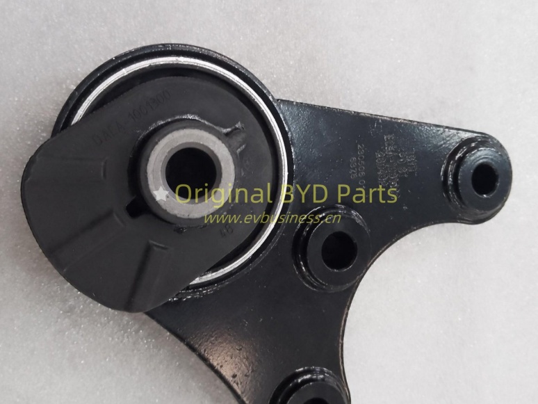  Powertrain mount, left