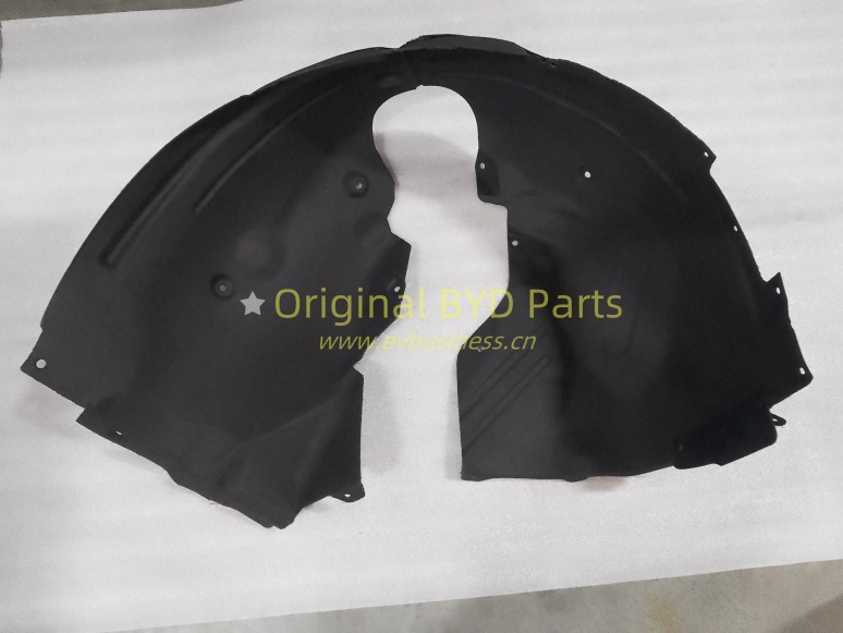  Front wheel fender, right
