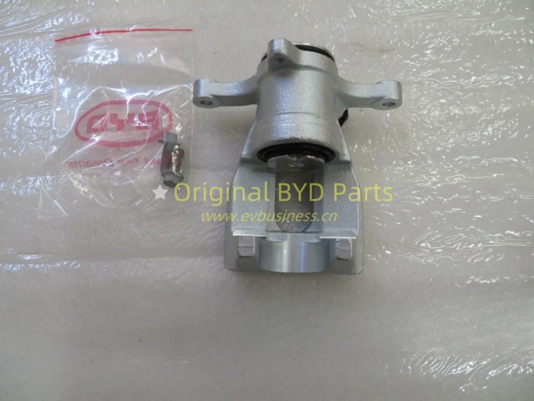 Rear brake cylinder,left