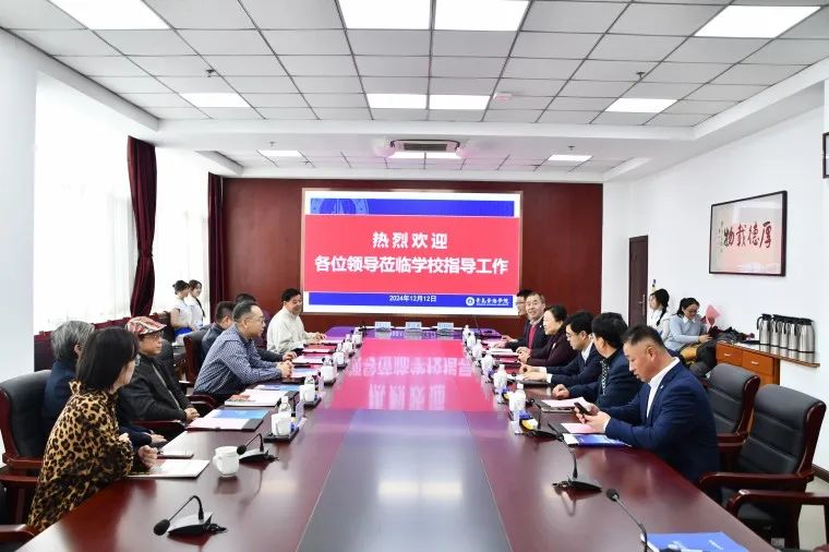 美国L＆J教育基金会主席刘铭与青岛黄海学院奖学金捐赠签约仪式