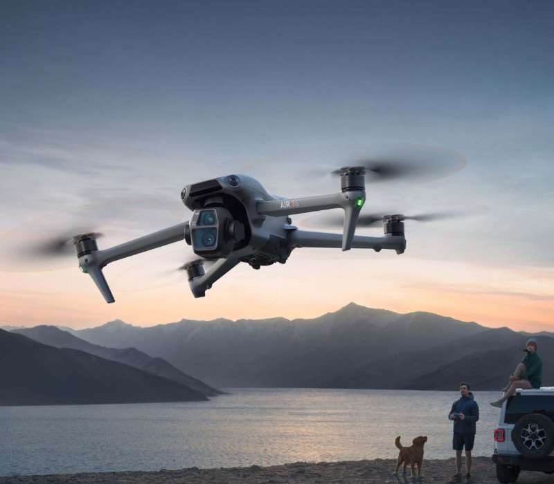 DJI Mavic 4