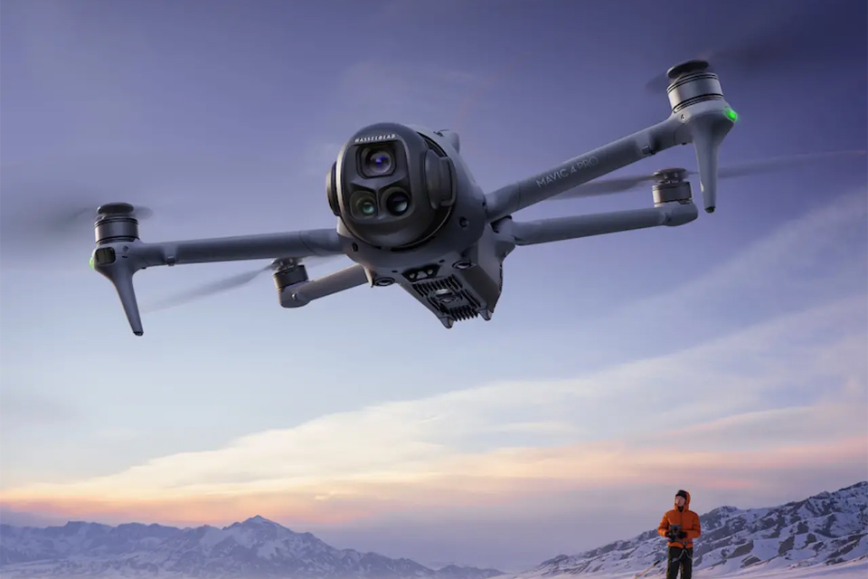 DJI Mavic 4 pro