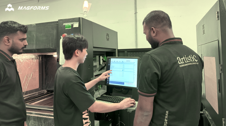 The UAE agent learned the use of the SL600 printer which