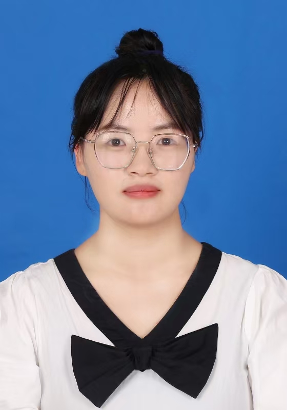 中南财经政法大学会计学硕士。熟知掌握现代会计、财务管理与审计理论与实务及其相关领域的知识和技能。