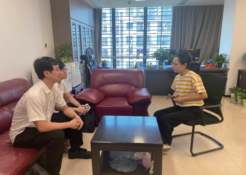 营业部客户部 戴颖威