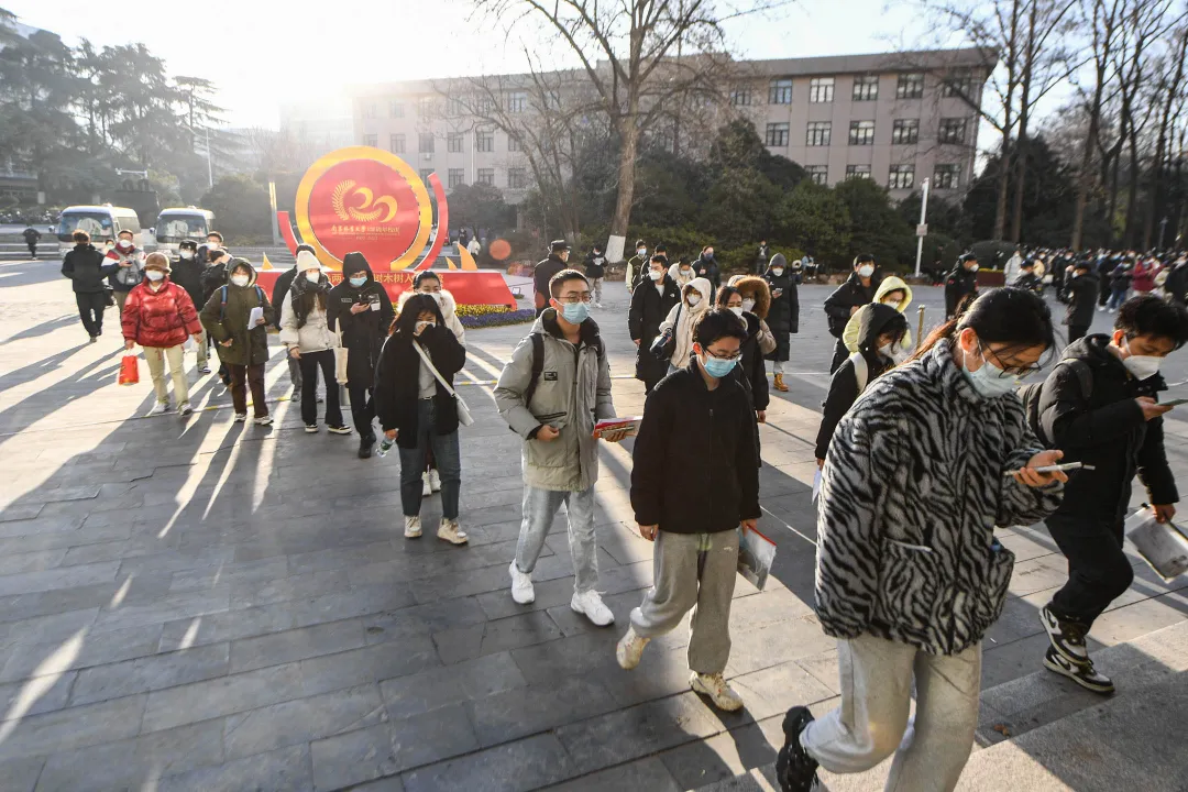 韩国留学回国考编考公，这些专业超合适！