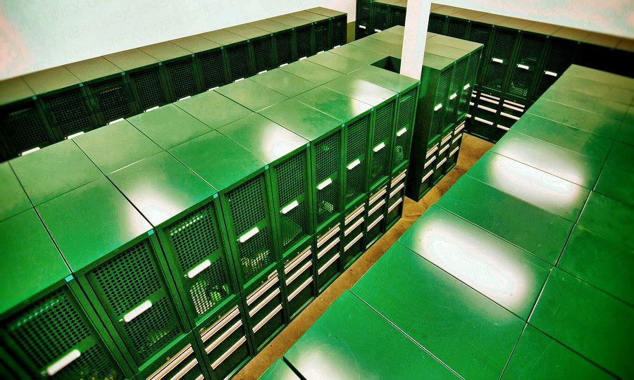 在政府事务相关的消防机构、博物馆、学校实训等领域，对于工具柜、仓储货架、置物柜、工作台等产品具有广泛的应用。FlexiWork拥有大量的案例和项目经验。
