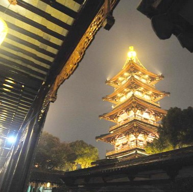 Hanshan Temple is a Buddhist temple and monastery in Suzhou which is located at the town of Fengqiao (Maple Bridge), about 5 kilometres west of the old city of Suzhou. It was first constructed in the Liang Dynasty (502-557). During the Tang Dynasty (618-907), a famous monk called Hanshan lived in the temple. The temple was later renamed after his name. 