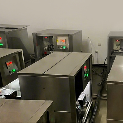 专业技术售后团队，可提供按天计费服务，可提供设备调试、故障排查等技术支持，响应及时、经验丰富。
