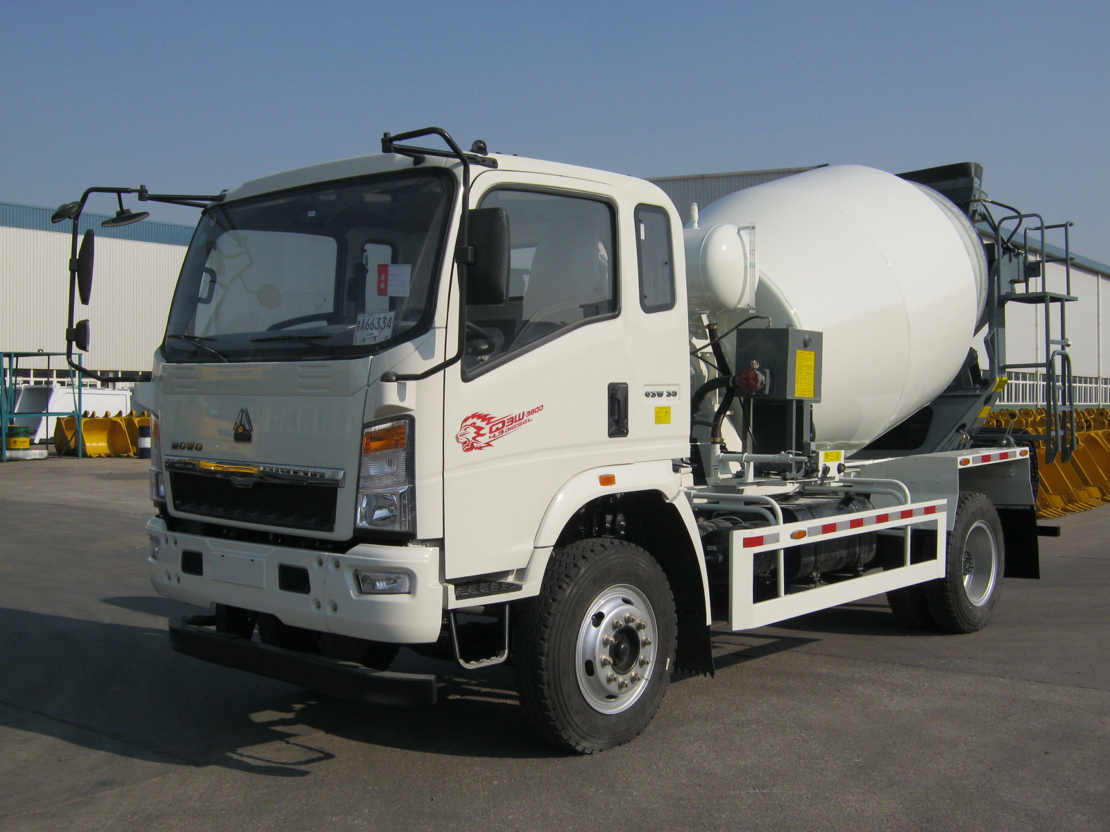 Sinotruk 4x2 Concrete Mixer Truck