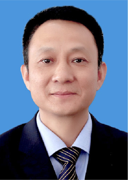 ·郴州智能科技职业学院董事长
·深圳市远恒佳教育集团创始人、董事长
·华南师范大学美术系硕士研究生
·中国民办教育家协会副会长
·中国十大杰出民办教育家
·广东当代民办教育举办人突出贡献奖
·深圳教育十大年度人物
·深圳市先进教育工作者