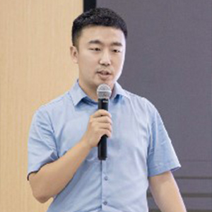 Ph. D. in Mechanical Engineering, Changchun University of Science and Technology; member of the Additive Manufacturing Society of Jilin Province; responsible for equipment application development and technology.
