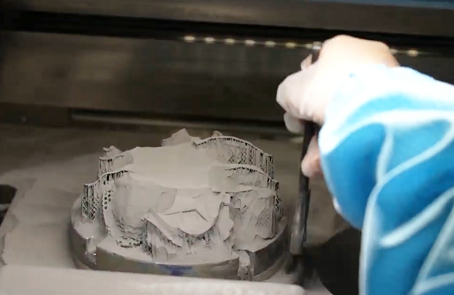 After printing is completed, the finished product will be subjected to comprehensive inspections such as performance testing, internal quality testing, surface defect testing, and internal quality testing to ensure that product performance and appearance quality meet user needs.