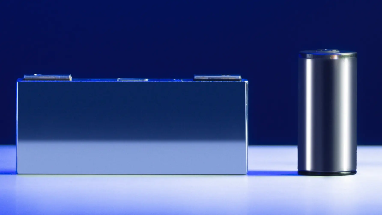 1.Battery Cell Material Purchasing;
2.Battery Cell BOM&Process Design;
3.Battery Cell Sample Production;
4.Battery Cell Performance Validation;
if you want to verify your cell material performance or design proposal, you could follow this solution.