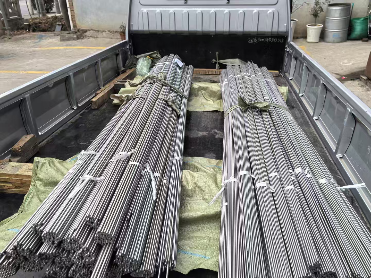 titanium rod titanium bar