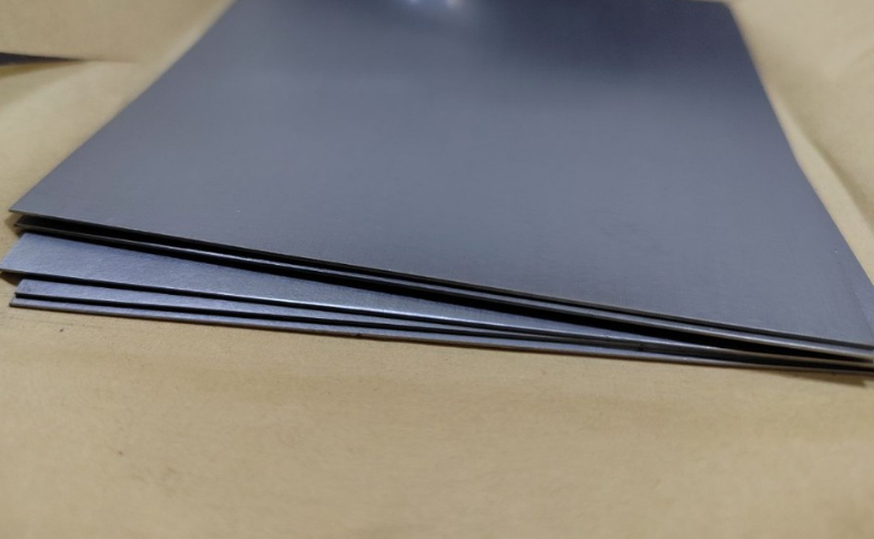 Tantalum plate