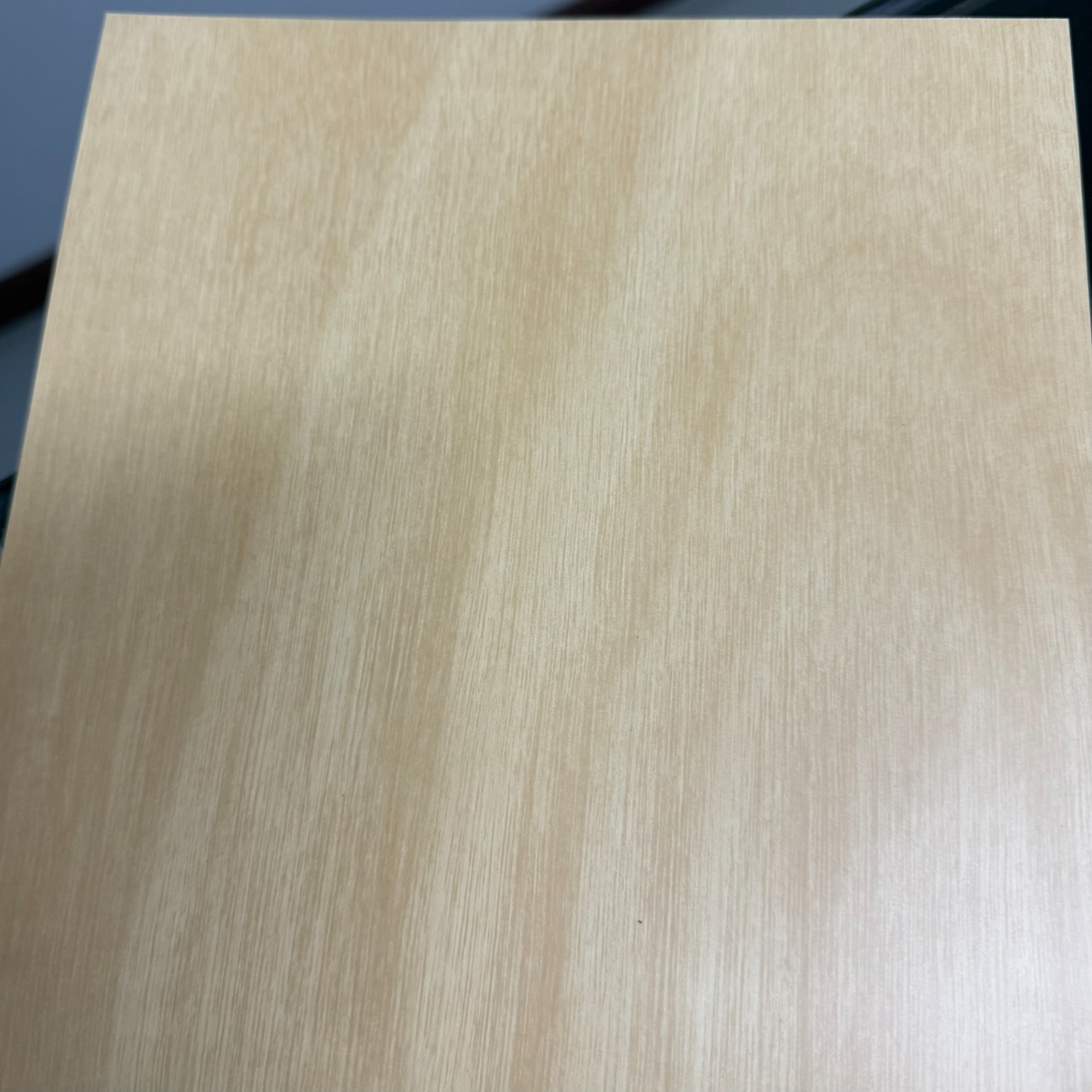材料：氟碳油漆
