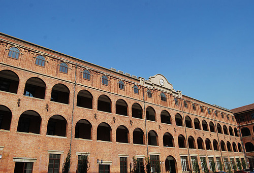 Tianjin Old Concession was a leased territory that Britain, France, America, Germany, Italy, Russia, Japan, Austro-Hungarian Empire and Belgium won from China due to historical reasons.
