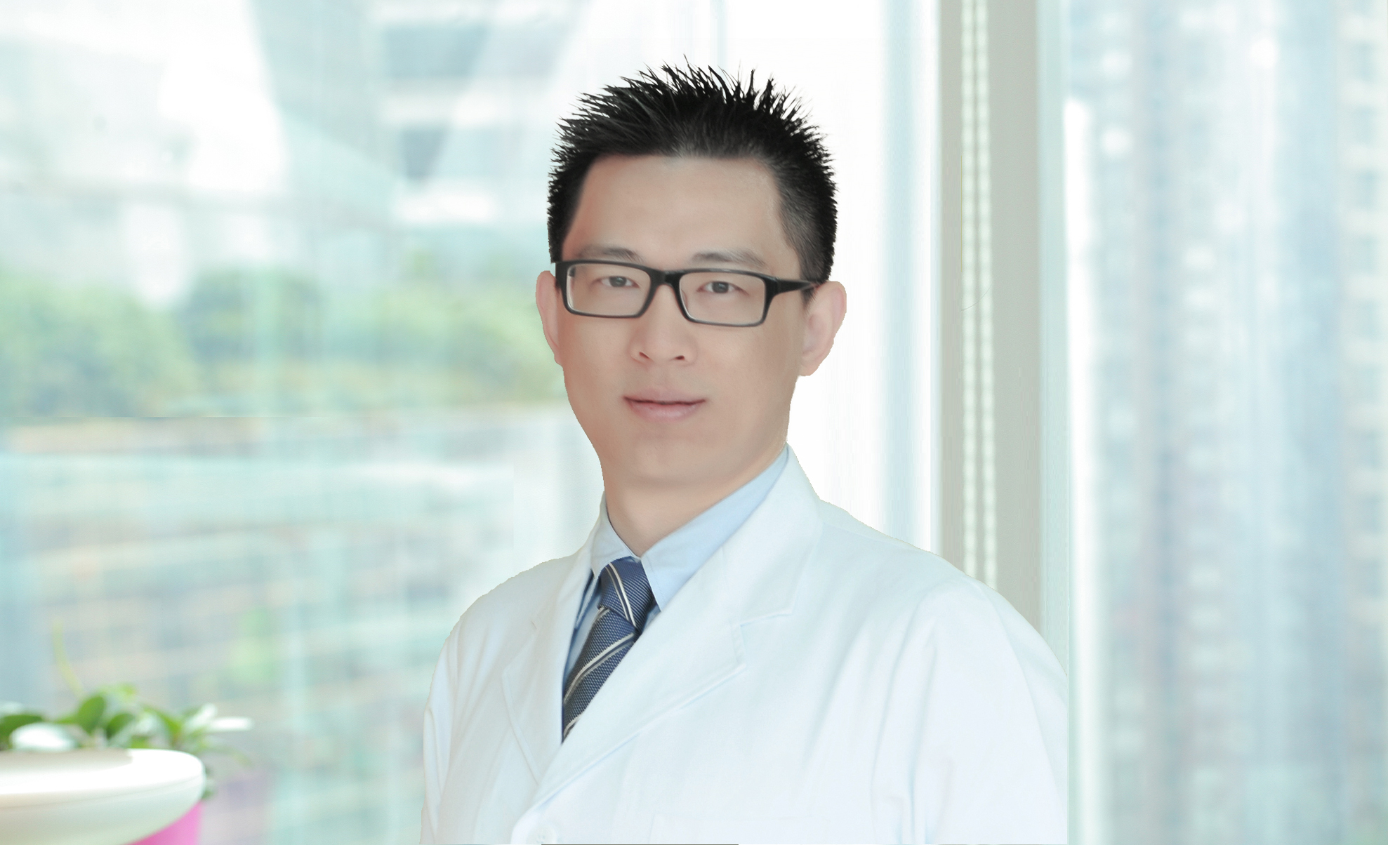 出诊城市：北京
内全科、肾内科
北京协和医学院硕士
香港中文大学威尔斯亲王医院访问学习
原北京协和医院肾脏内科医生
肾功能不全 | 肾炎 | 泌尿系统疾病 | 鼻炎 | 咳嗽 | 常见内科疾病 | 成人减重门诊 | 体检设计及报告解读